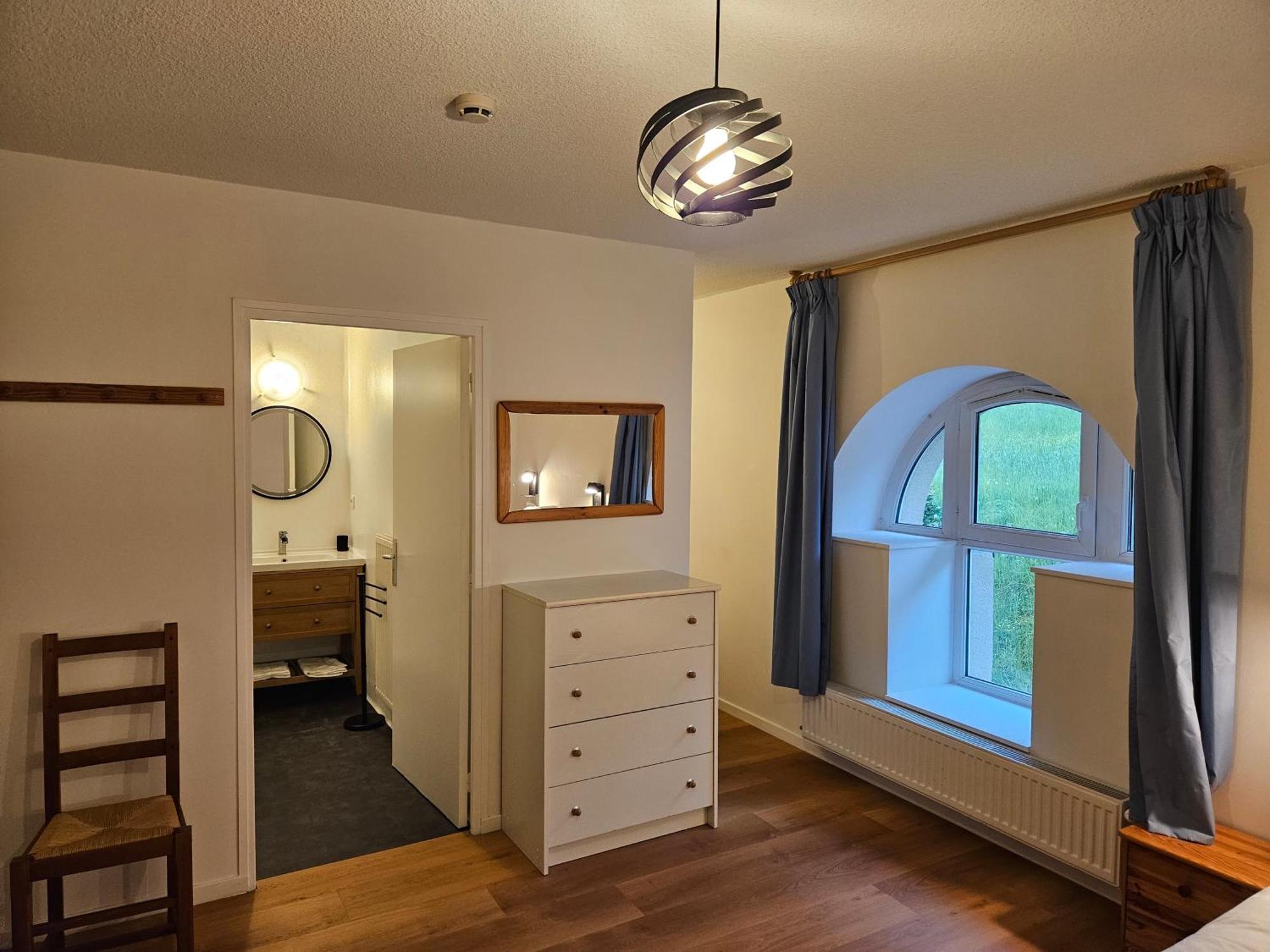 Auberge De Pontgibaud Lathuile Eksteriør bilde
